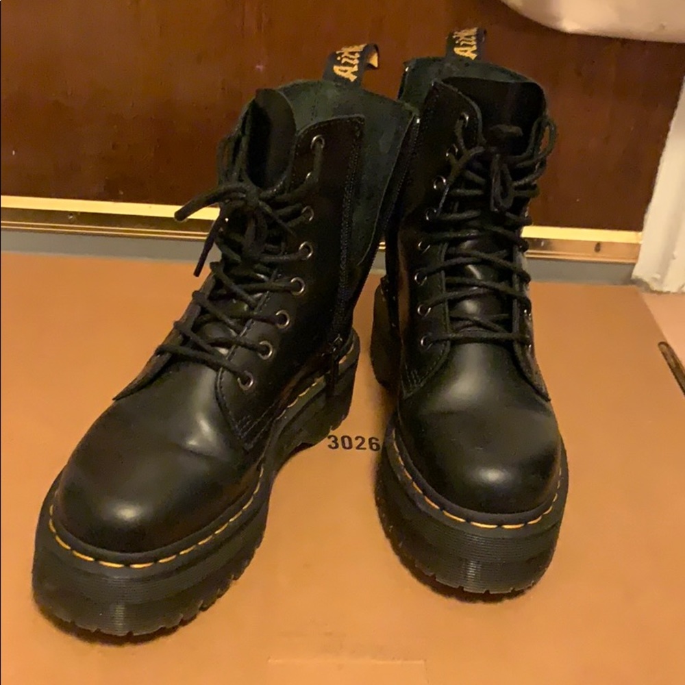 Doc Martens - black jadon boots